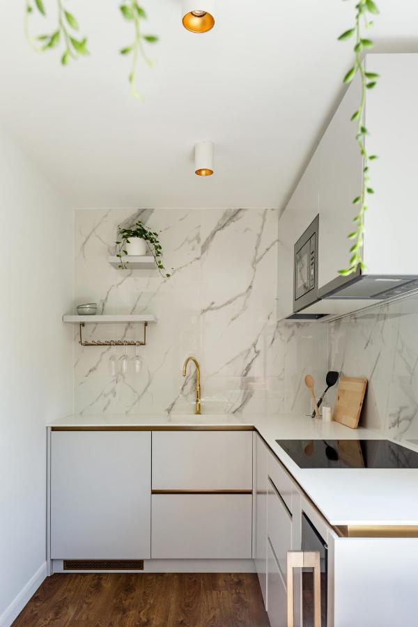 Designer Apartment In The City Center Κλουζ-Ναπόκα Εξωτερικό φωτογραφία