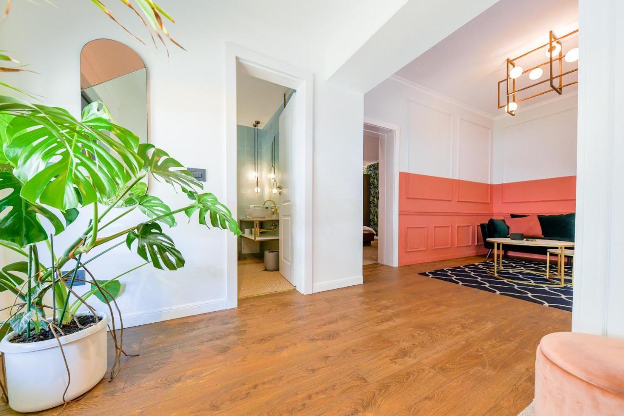 Designer Apartment In The City Center Κλουζ-Ναπόκα Εξωτερικό φωτογραφία